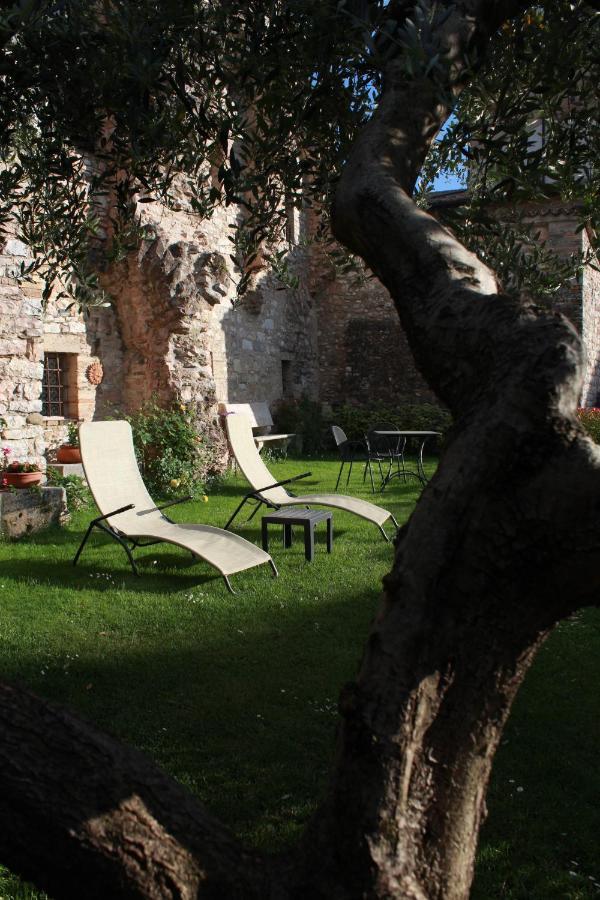 Il Turrione Lägenhet Assisi Exteriör bild
