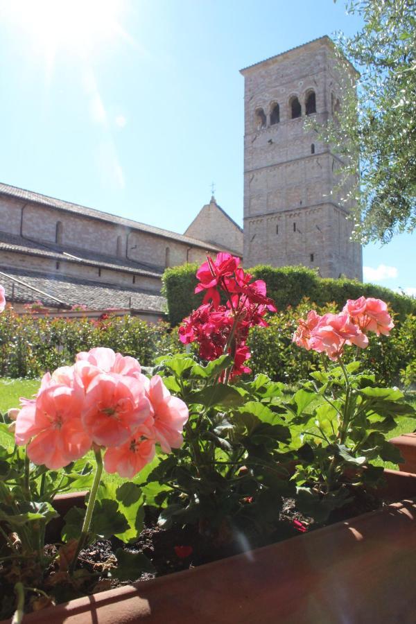 Il Turrione Lägenhet Assisi Exteriör bild