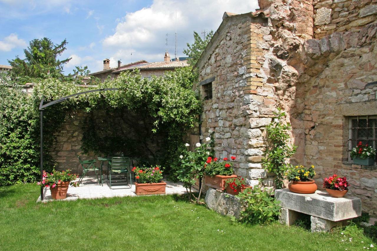 Il Turrione Lägenhet Assisi Exteriör bild